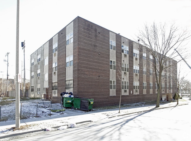 Building - Concordia Palmtree Apartments