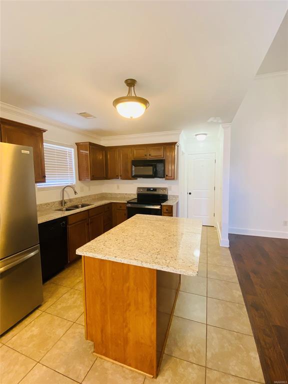Building Photo - 6511 Ridgeview Ln