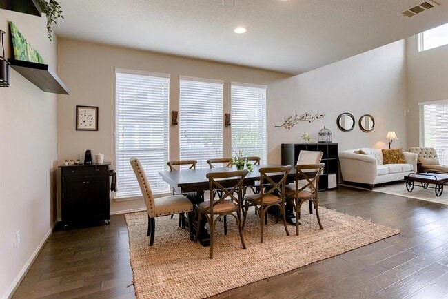 Building Photo - 6728 Llano Stage Trl