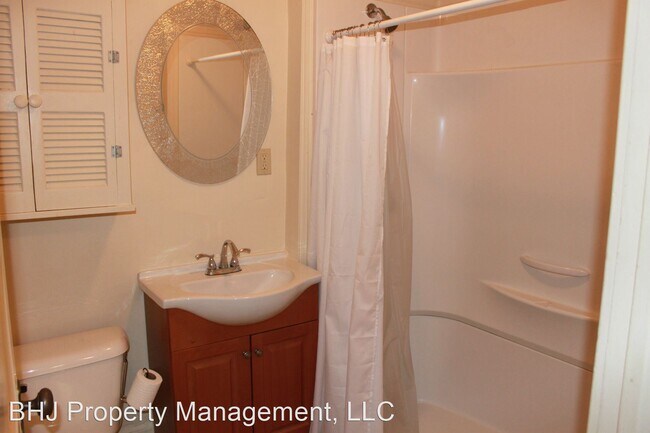 Building Photo - 40 E Works St