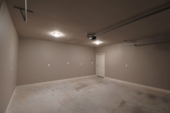 Building Photo - 15542 County Rd 178