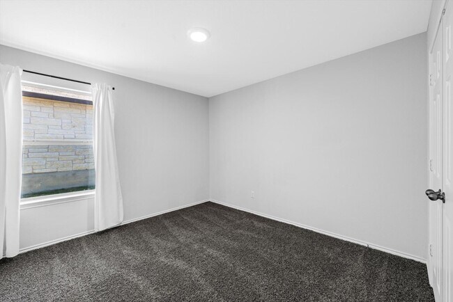 Building Photo - 11812 McCabe Dr