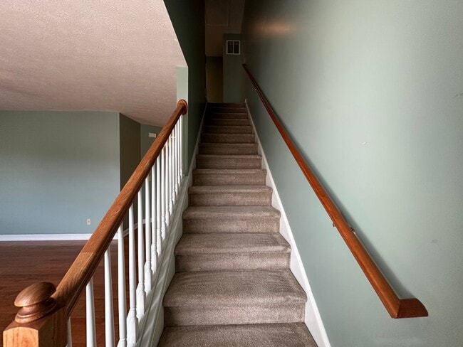 Building Photo - 1925 Buttonwood Ct