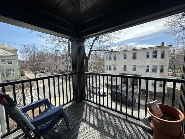 Building Photo - 100 Woodstock St