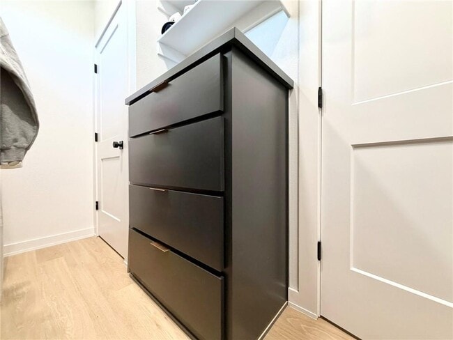 Building Photo - 611 SW C St