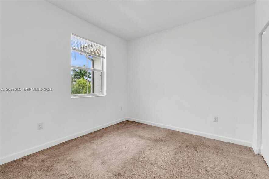 Building Photo - 1791 SE 27th Ter