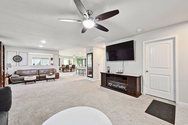 Building Photo - 5712 Boros Dr