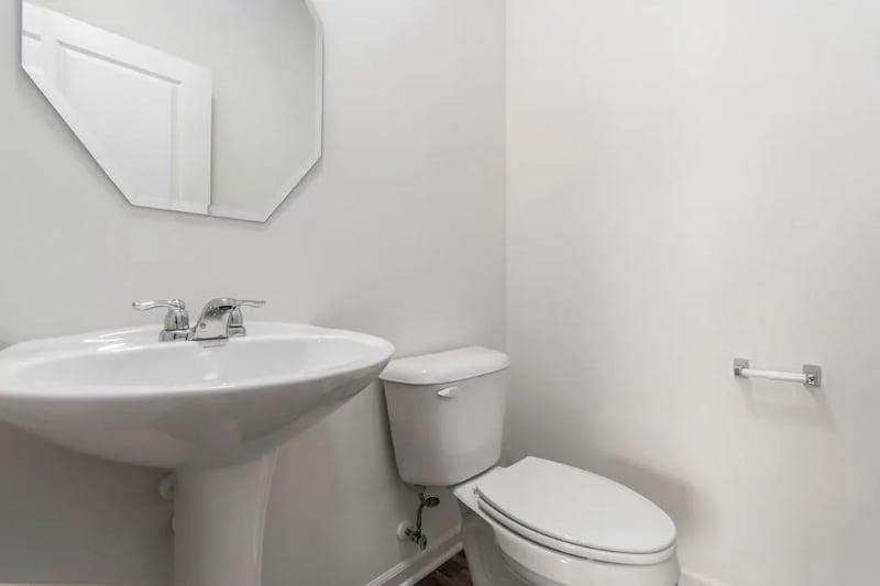 Building Photo - 14153 Magnolia St