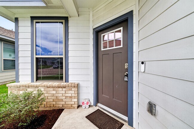 Building Photo - 8006 Barret Travis Ct