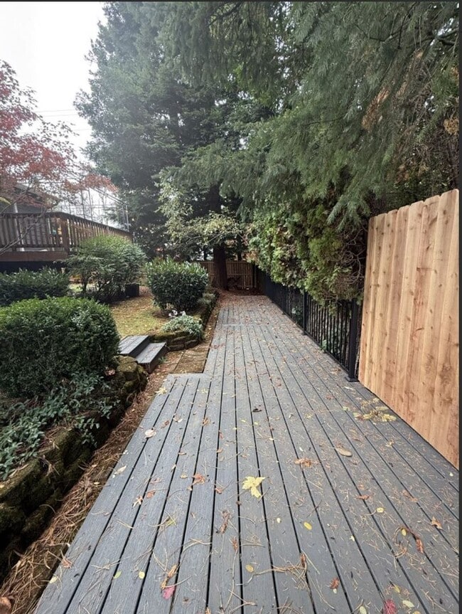 Building Photo - Great South Salem Location, Single-Level Home!