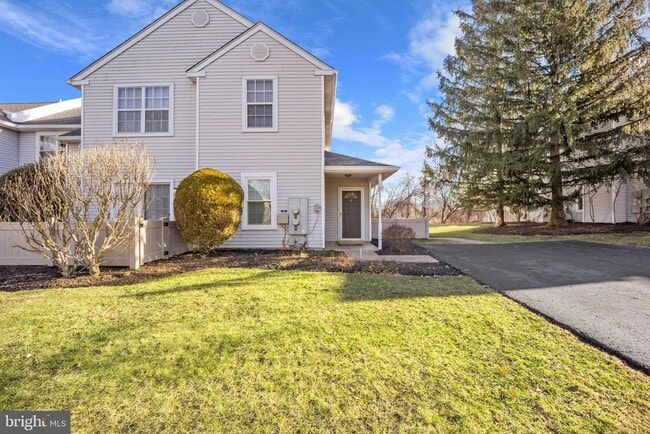 Building Photo - 31 Everett Dr