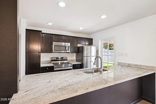 Building Photo - 4613 S Rita Ln