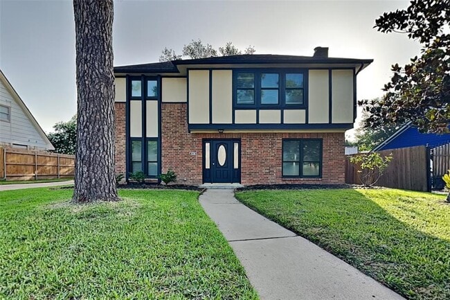 Primary Photo - 15318 Sterling Lake Dr