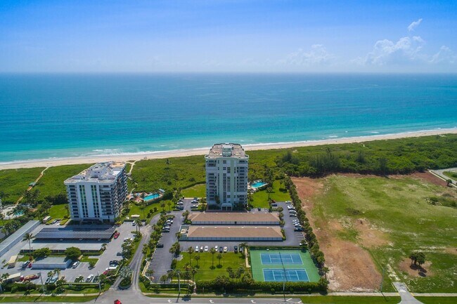 Building Photo - 2700 N Hwy A1A