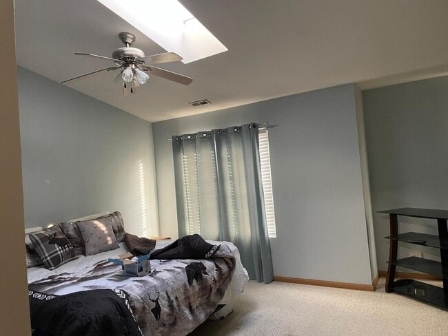 Building Photo - 724 County Line Rd