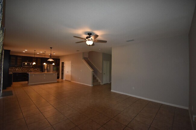 Building Photo - 4 Bed/3.5 Bath, Pool and Waterfront home, ...