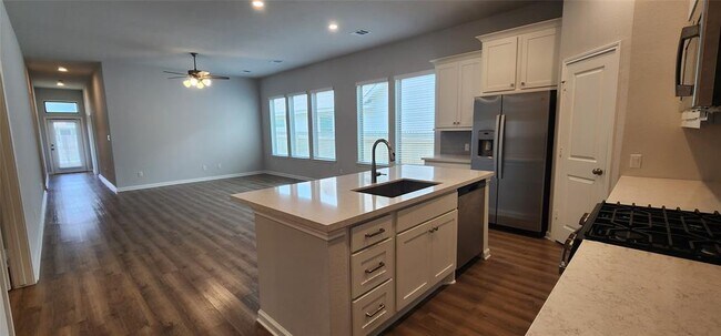 Building Photo - 628 Los Olives Ln