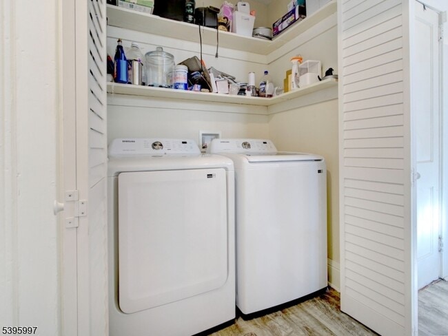 Building Photo - 97 La France Ave