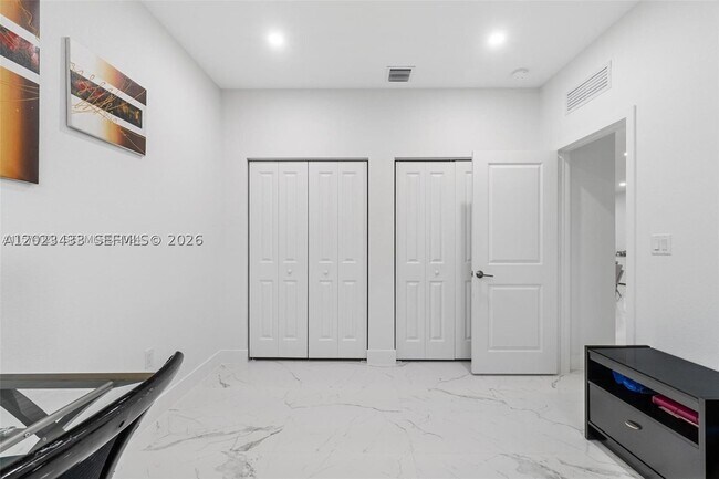 Building Photo - 13305 SW 190th Terrace