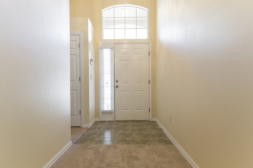 Building Photo - 642 Whisper Sound St