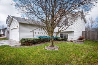 Building Photo - 433 N Brushwood Ct