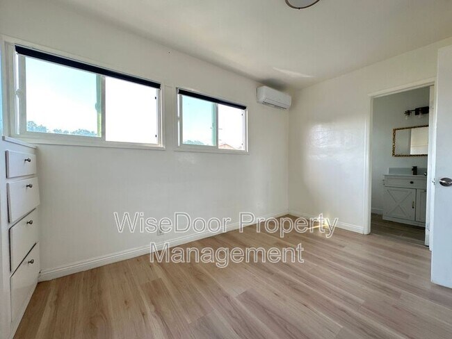 Building Photo - 5934 Cloverly Ave