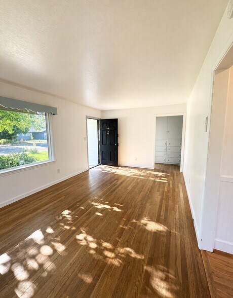 Building Photo - 2108 N 28th St