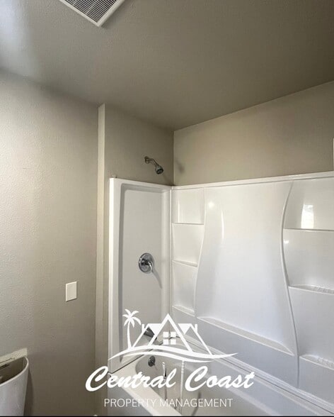 Building Photo - 0 S Hart Dr