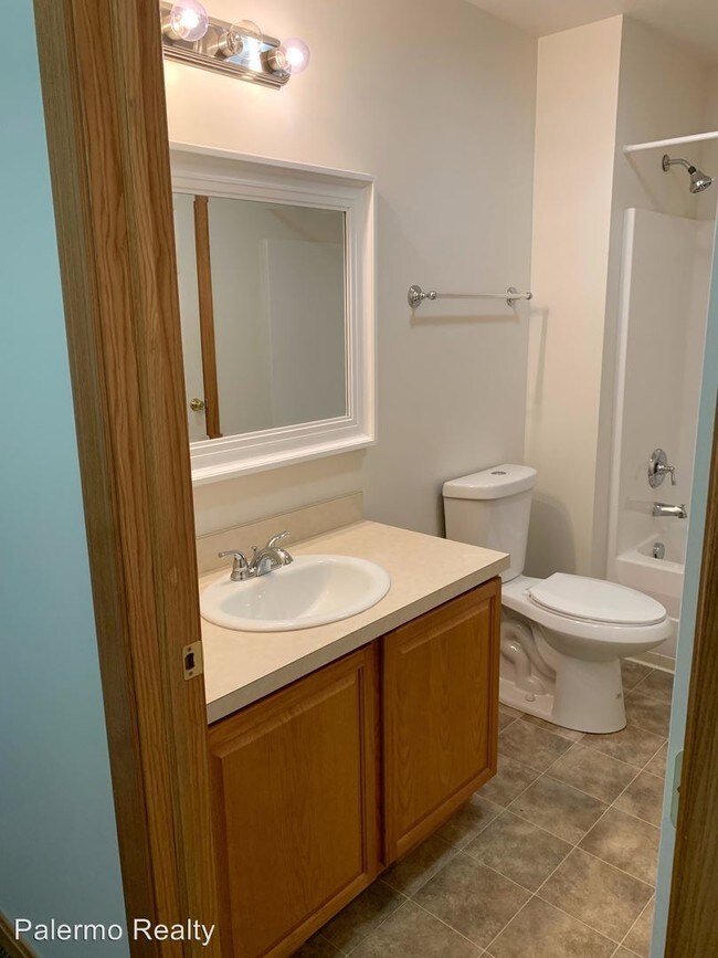 Building Photo - 4103-4181 Woodland Hills Cir