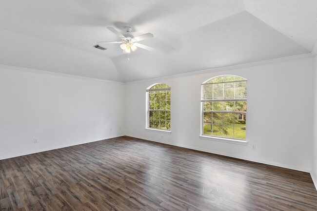 Building Photo - 22012 Royal Timbers Dr