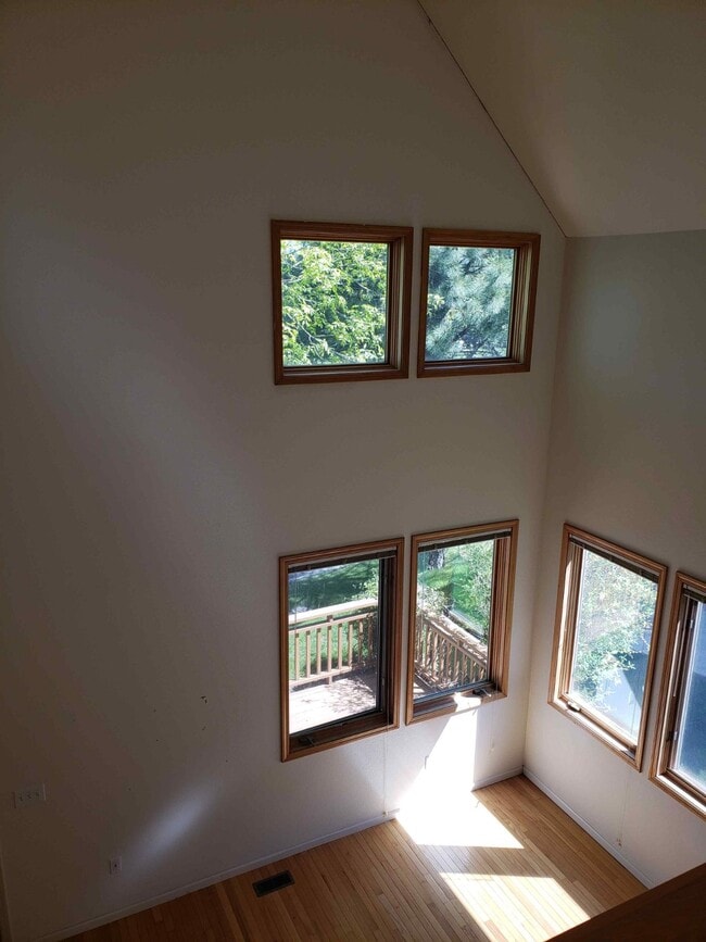 Building Photo - 1415 Pine Cone Rd