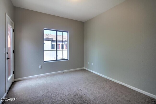 Building Photo - 3150 E Beardsley Rd