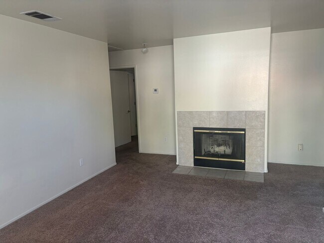 Building Photo - 4115 Ardmore Ave