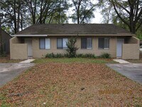 Building Photo - 7019 SW 21st Ln