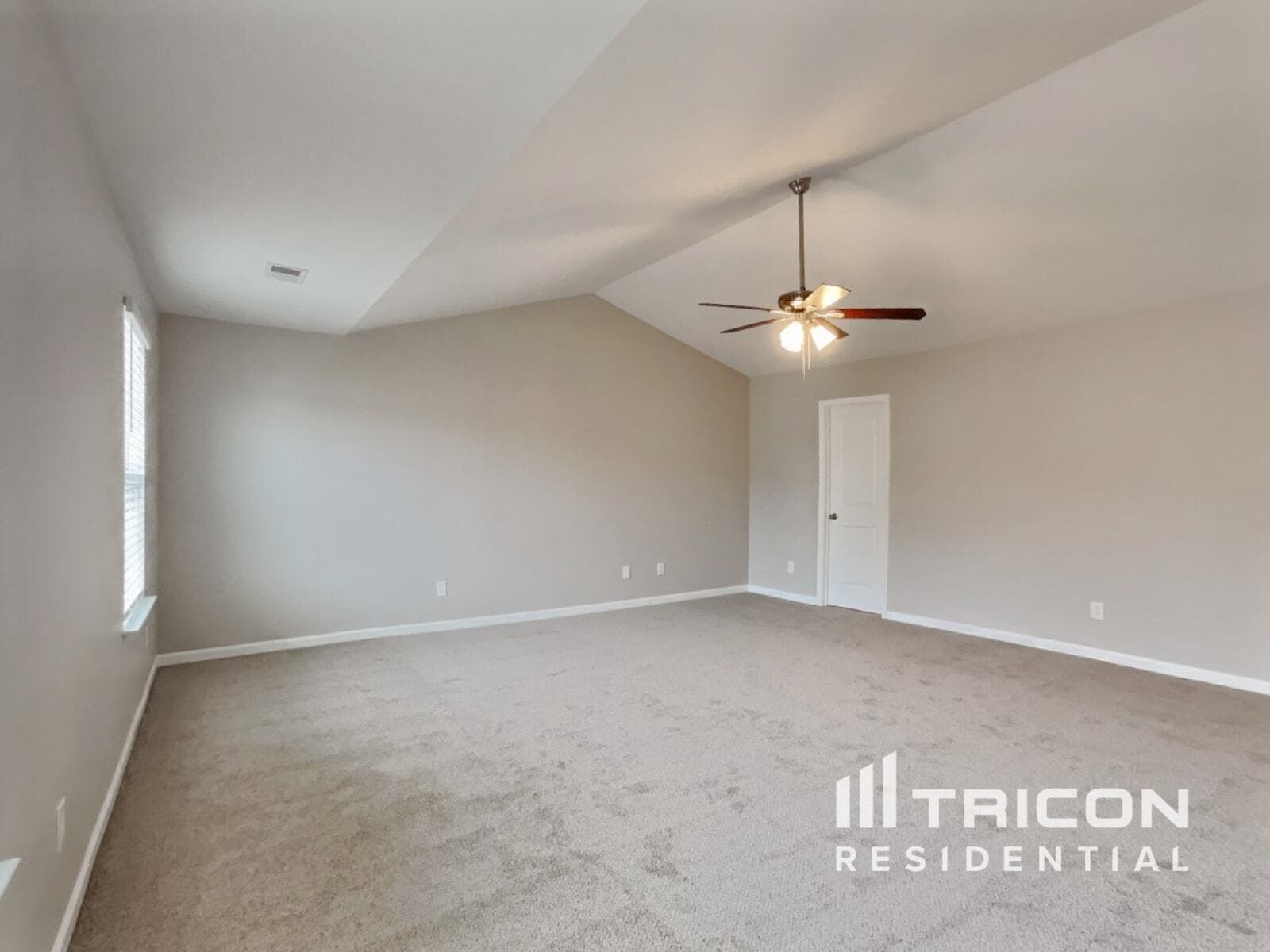 Building Photo - 1756 Pinnacle Oaks Dr