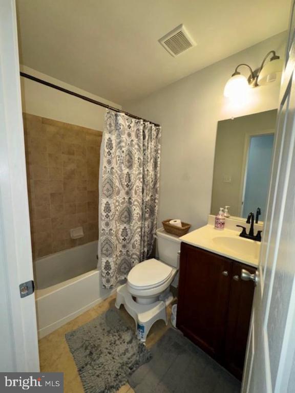 Building Photo - 302 Michaels Way