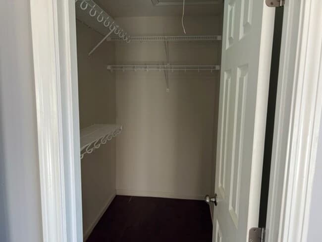 Building Photo - Cozy 3 Bed 2 Bath House! Available Now!