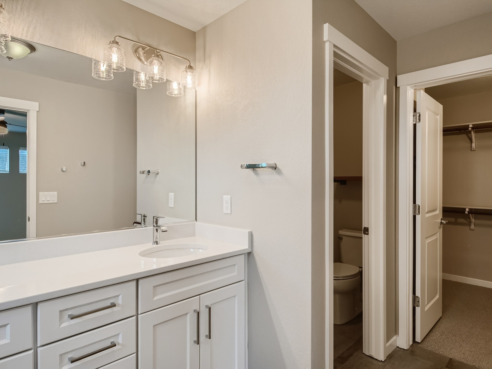 Building Photo - 8636 Wolf Valley Dr