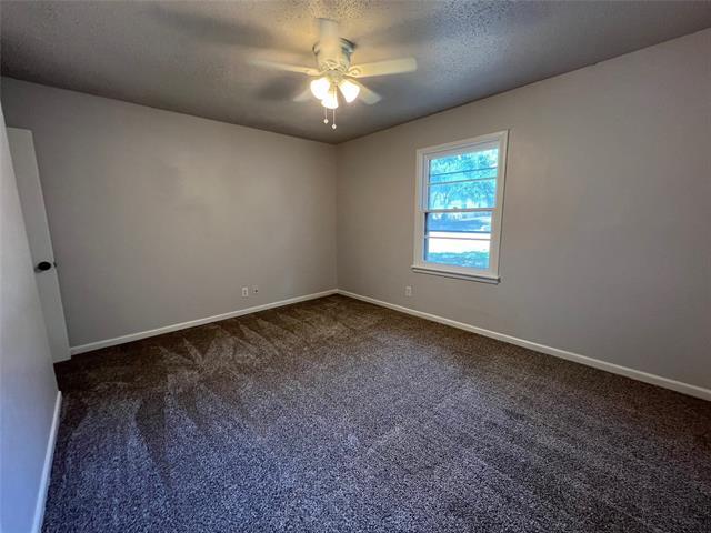 Building Photo - 213 Wanda Way