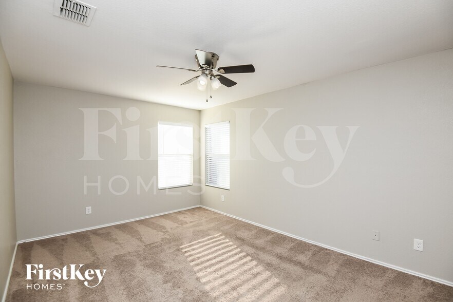 Building Photo - 9021 Cheswick Dr