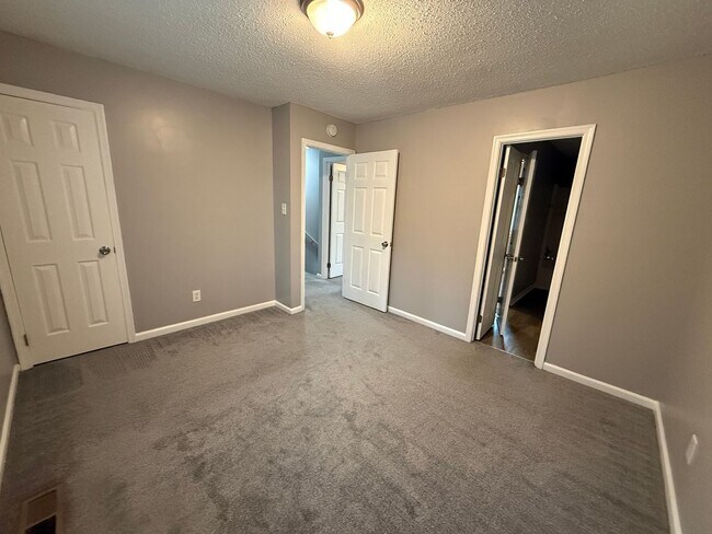 Building Photo - 906 Seabreeze Ct