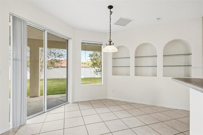 Building Photo - 29 E Diamond Dr