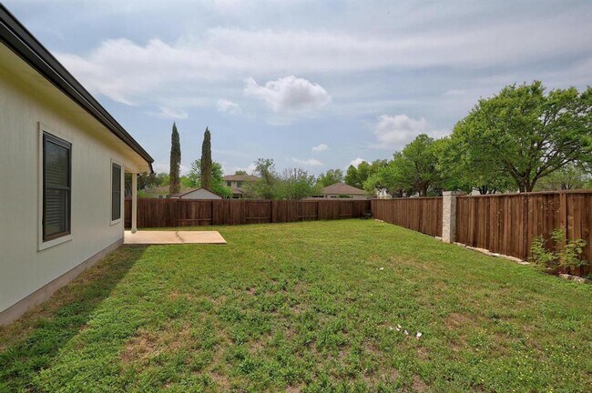 Building Photo - 606 Horizon Trail