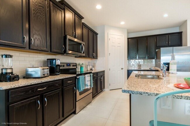 Building Photo - 9031 Pelican Cv Trce