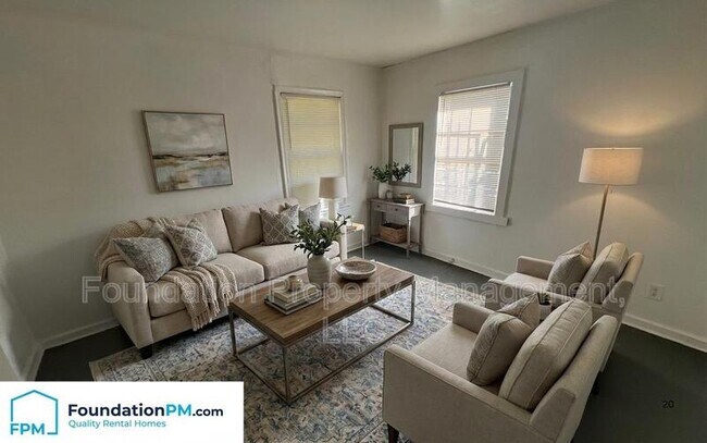 Building Photo - 2320 E Warren St