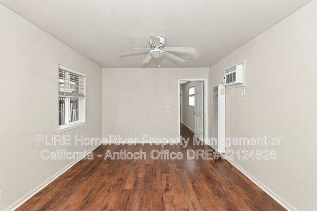 Building Photo - 2405 G St