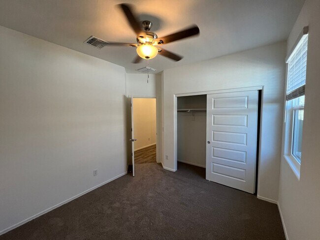 Building Photo - Gorgeous Newer Build 4 Bed/3 Bath in Rancho Cabrillo