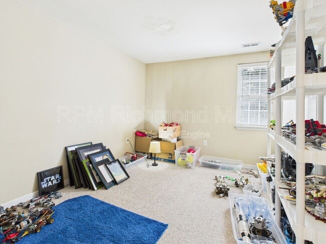 Building Photo - 13625 Baycraft Terrace