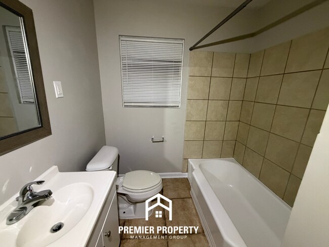 Building Photo - 1085 S.Perkins Rd