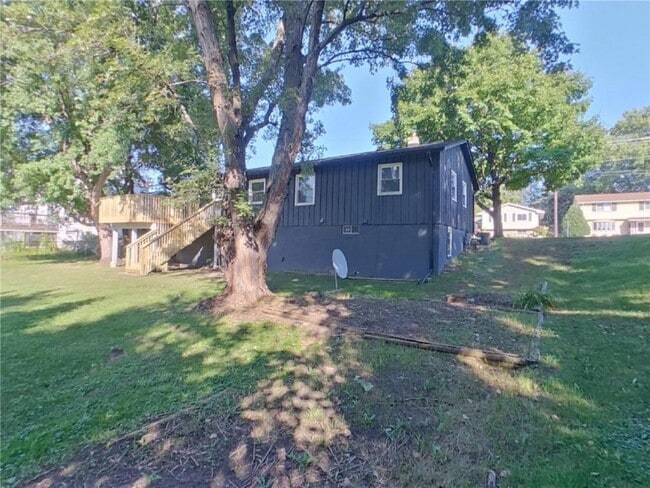 Building Photo - 1455 Oakdale Ave